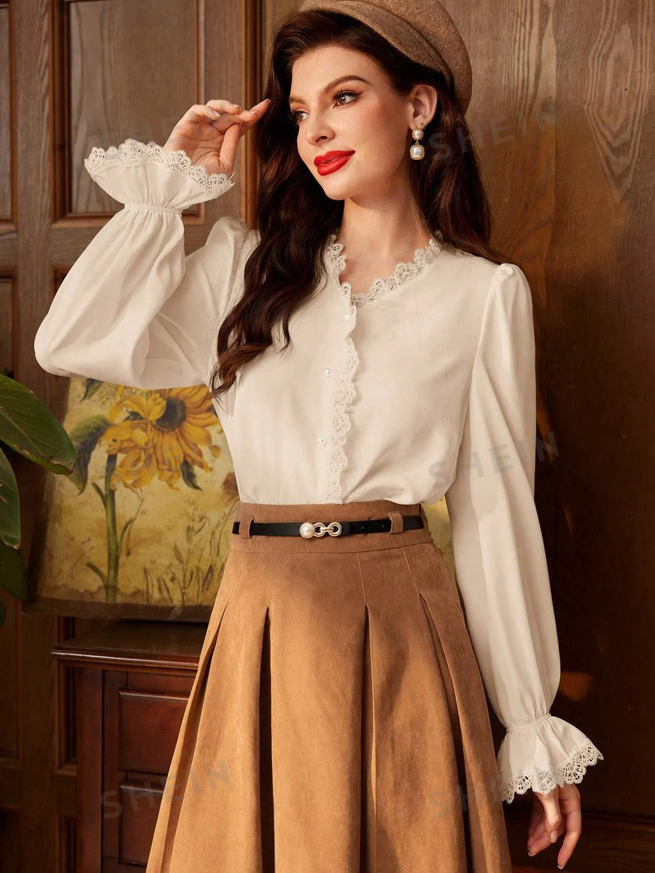 DECDS Vintage Elegant Women's Shirt With Lace Patchwork