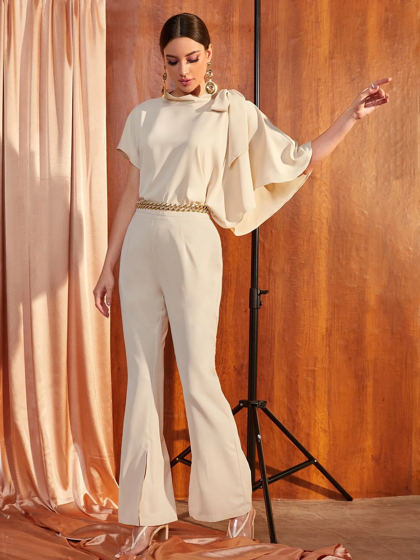Elegant Plain Exaggerated Ruffle Short Sleeve Stand Collar Regular Blouse