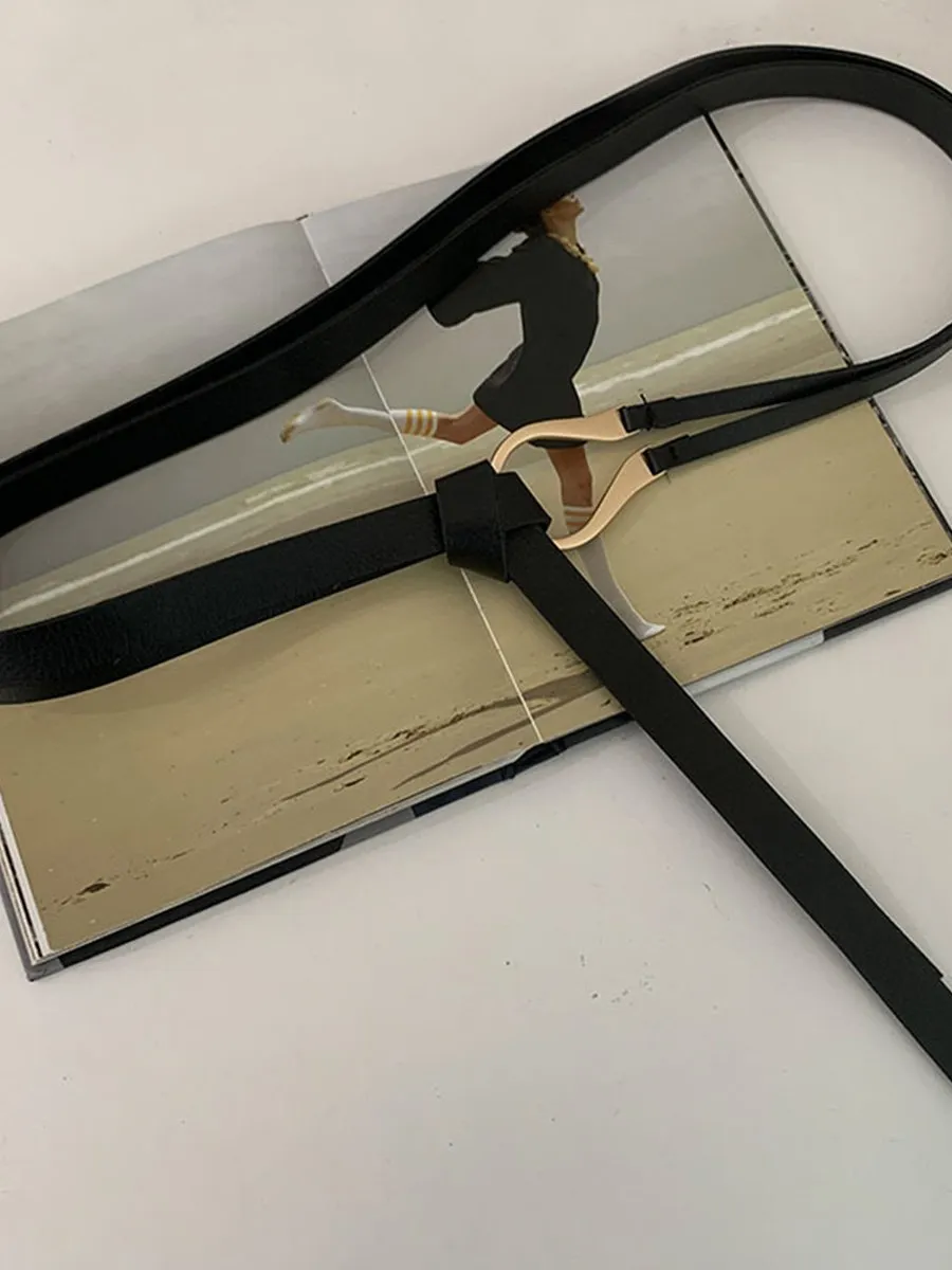 Fashionable and Versatile Horseshoe Buckle Knotted Belt