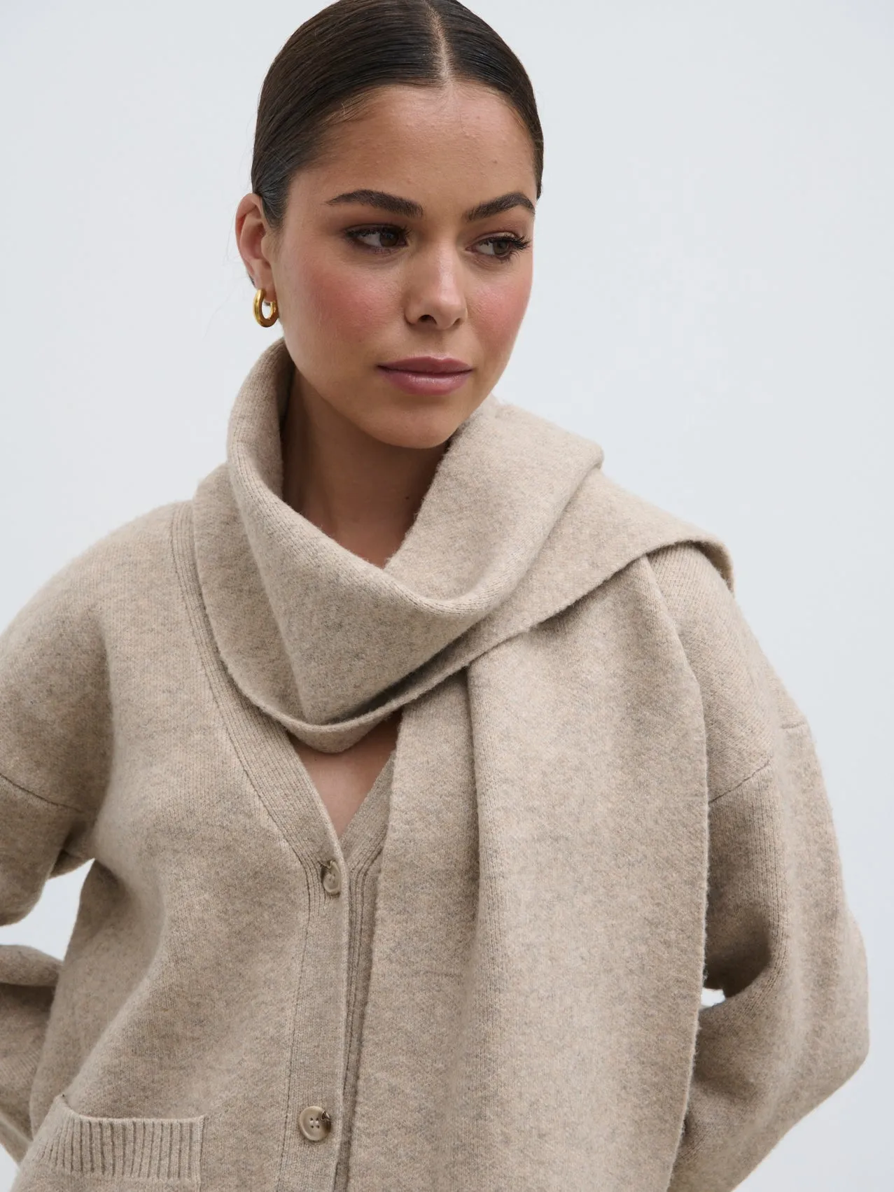 Murphy Cardigan Knit Scarf Set - Beige