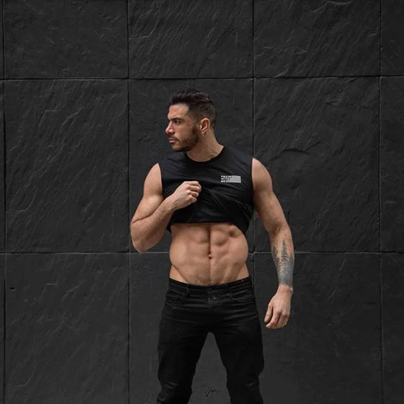 Muscle Fitness Sleeveless Basketball Tops Europe Breathable Trendy Sporty Casual Slim Look Men Tank Top