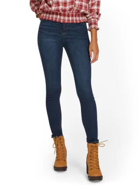 Petite High-Waisted Curvy Essential Skinny Jeans - Moonlight Blue Wash